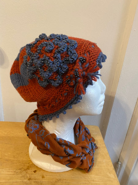 Smocked cowl in blue and orange wool