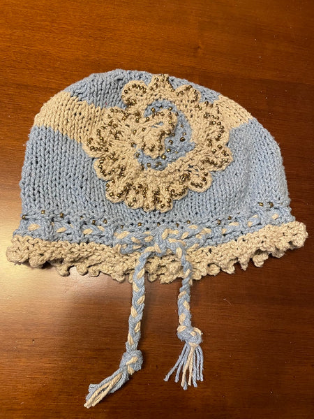 Knitted Cotton and Silk Beige and Blue cloche with gold seed beads rosette